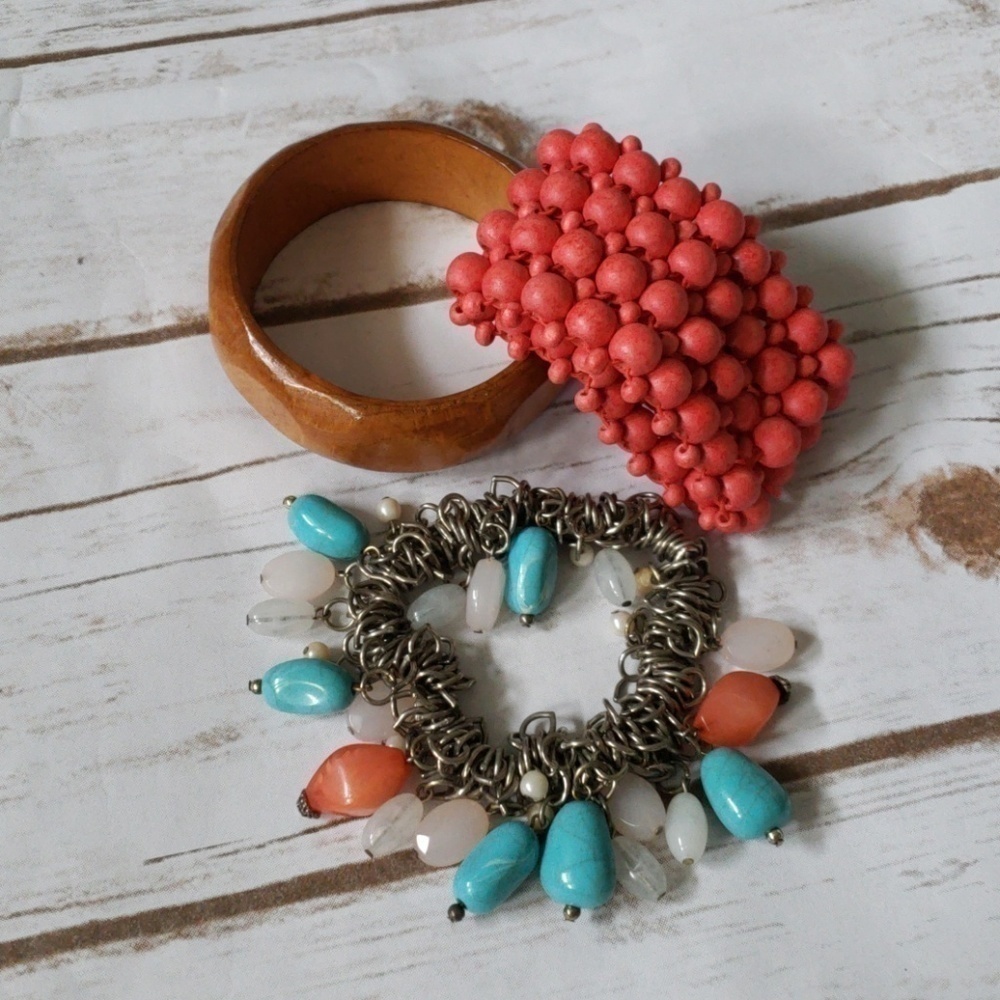 Set of 3 mixed material bracelets